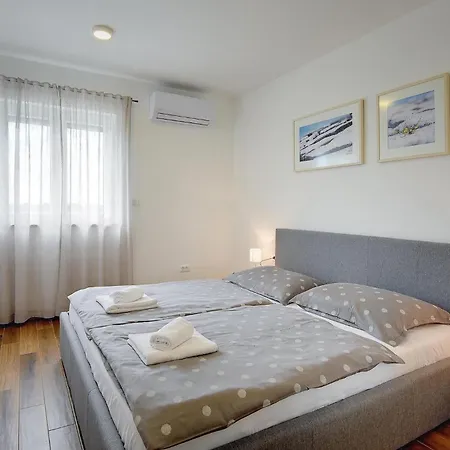 Nyaraló Mauri Medulin